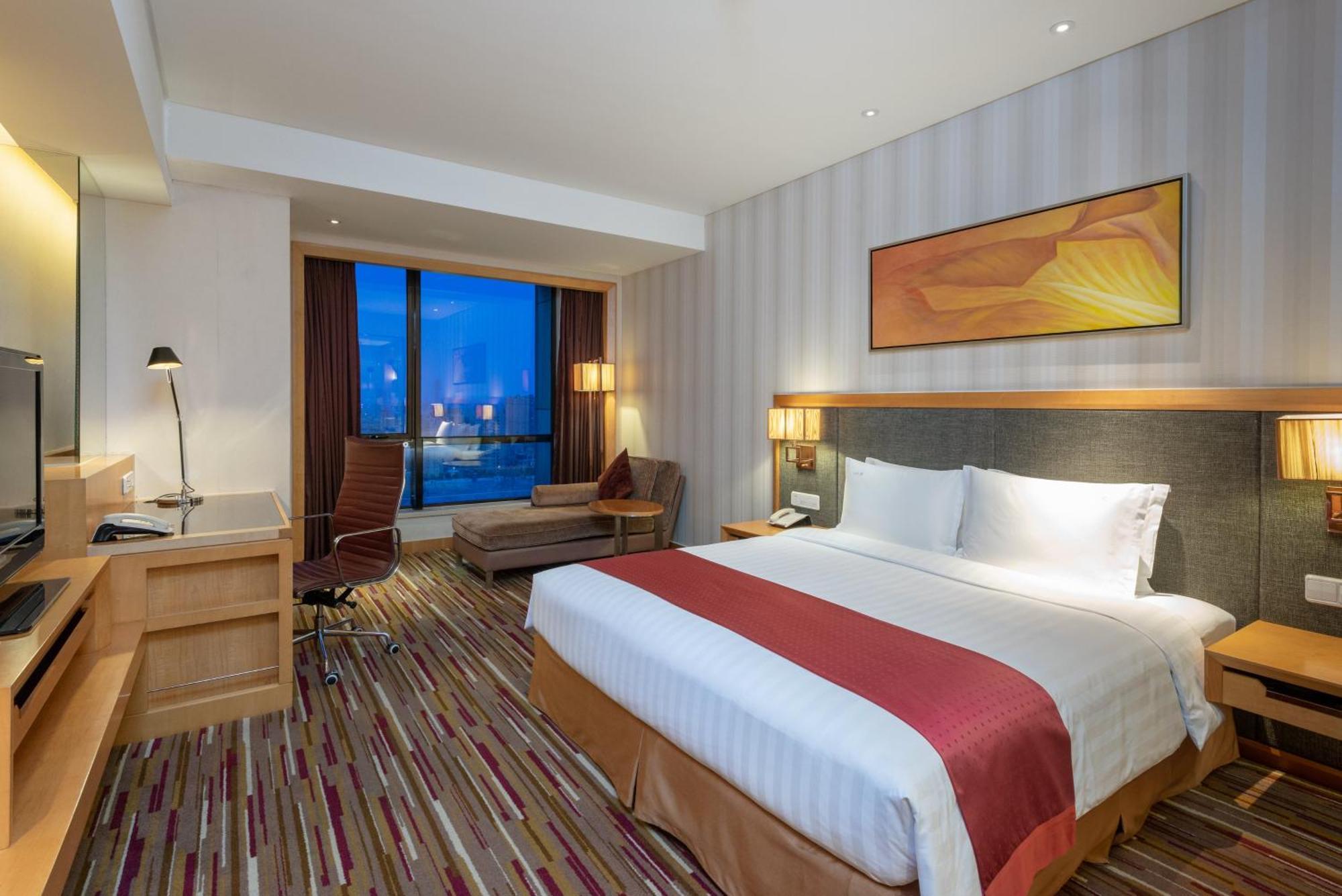 Holiday Inn Shanghai Jinxiu, an IHG Hotel Bagian luar foto